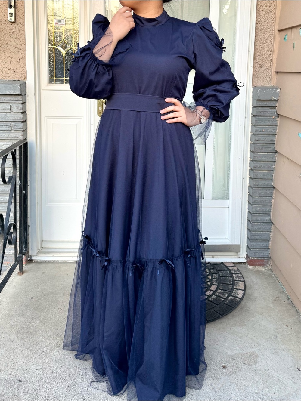 NWOT Elegant Tulle Navy Long-Sleeve Maxi Dress Size M